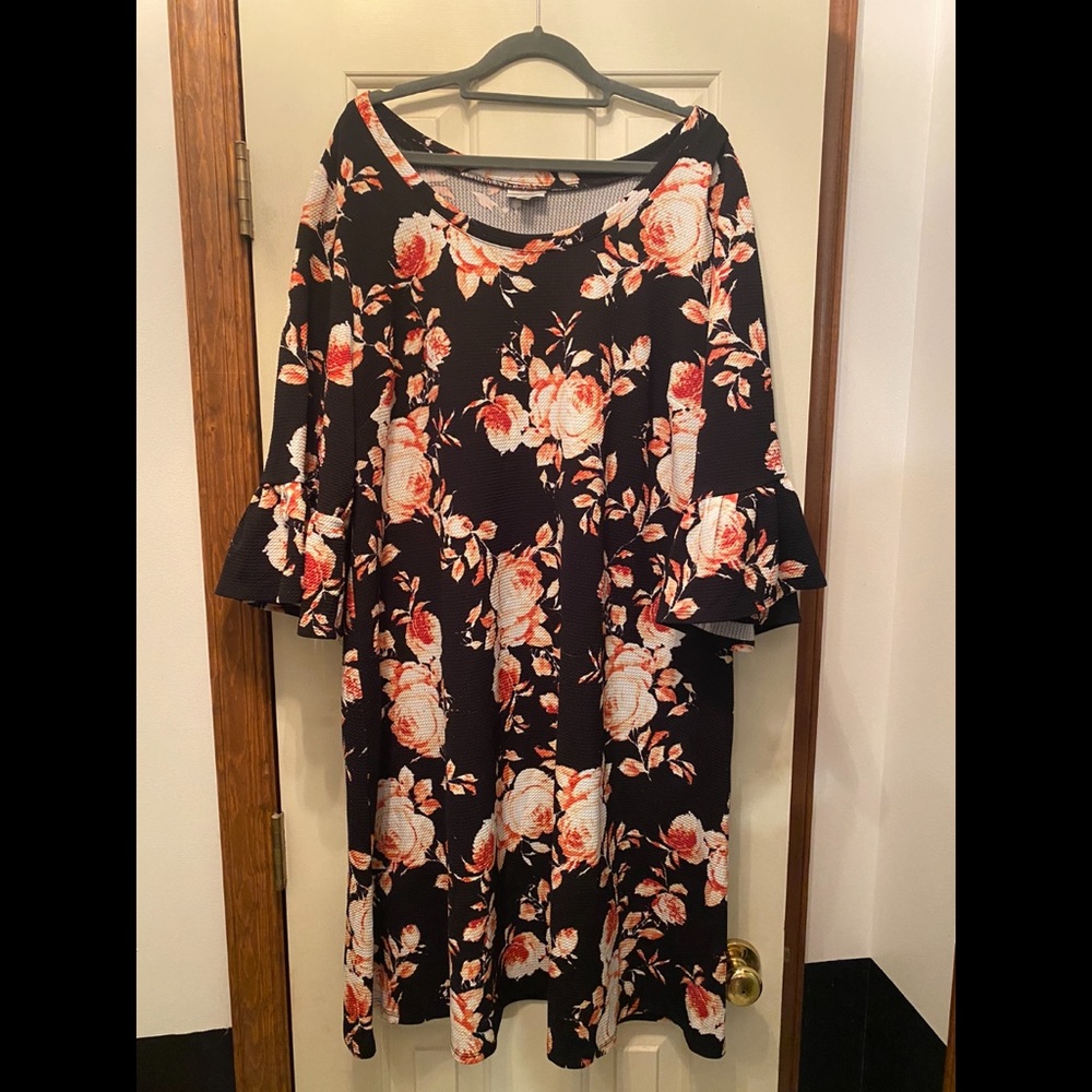 Black Rose Avenue Dress